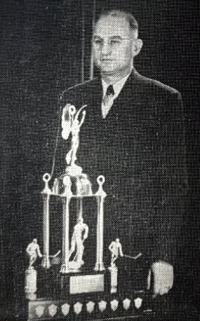 Frank Becker 1952 Becker Trophy / Frank Becker Trophy