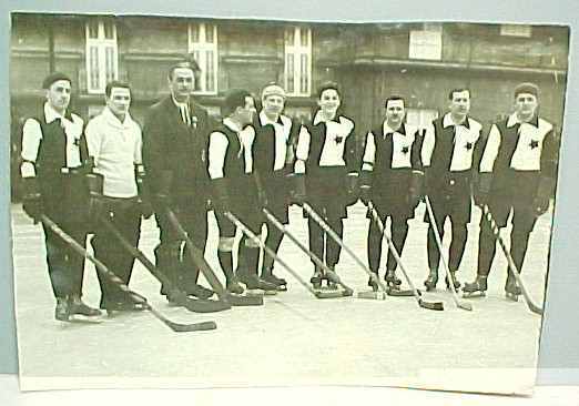 Ice Hockey Team Photo 1930s 