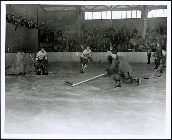 Ice Hockey Photo 1958 action photo 3
