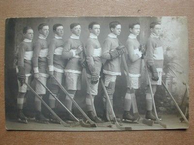 Boys Ice Hockey Team - 1916