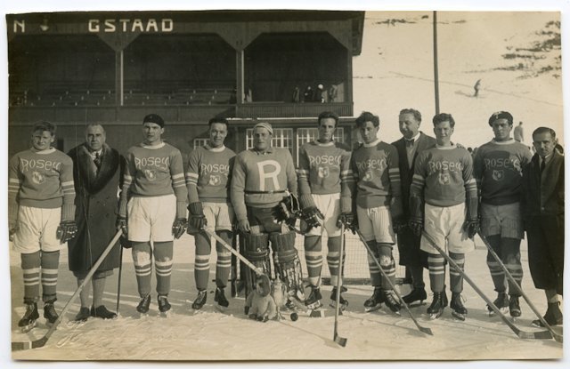 Rosey Gstaad Hockey Team photo 1928 Champions of National League A Switzerland