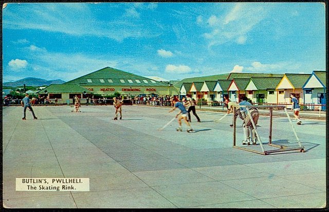 Roller/Quad Hockey Postcard 1960s 1