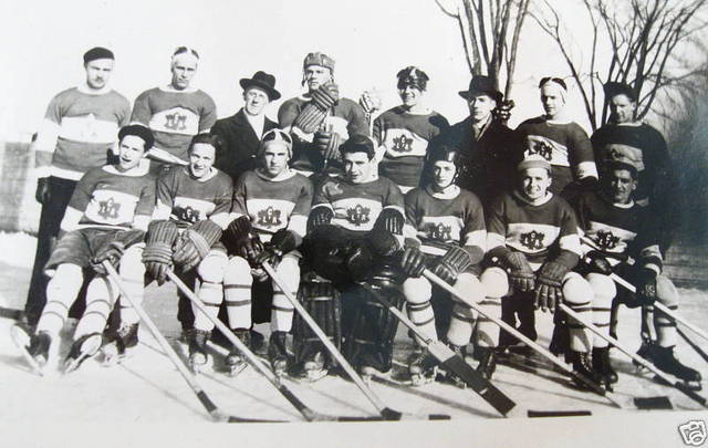 Hockey Photo 1944