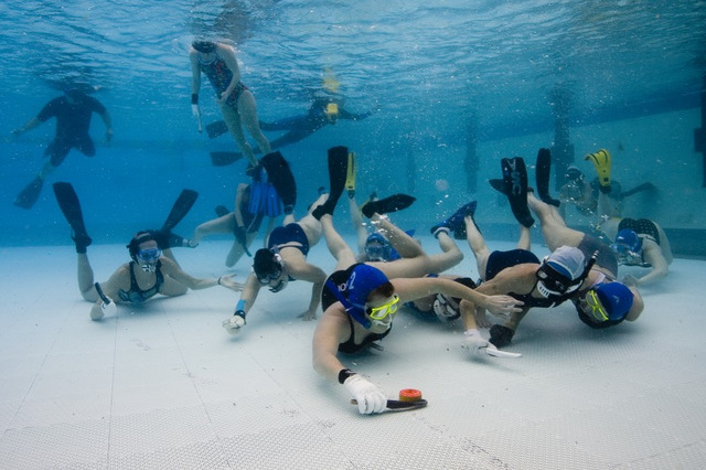 Underwater Hockey Game