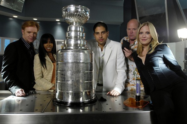 CSI Miami Stars check out The Stanley Cup