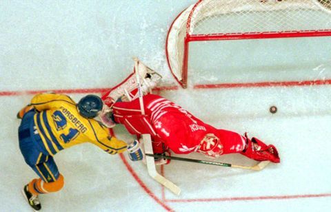Peter Forsberg Scores Gold Medal Winning Goal in Shoot Out 1994