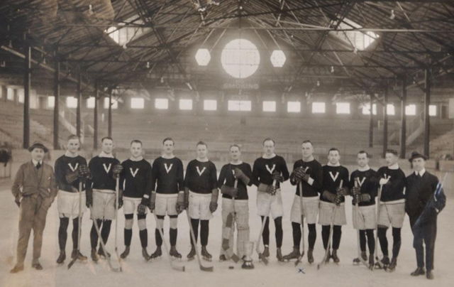 Championship Ice Hockey Team from the 1920s