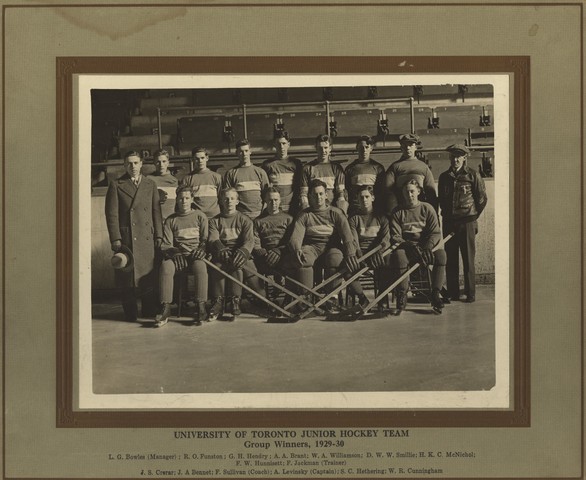 University of Toronto Junior Hockey Team - Group Winners - 1930
