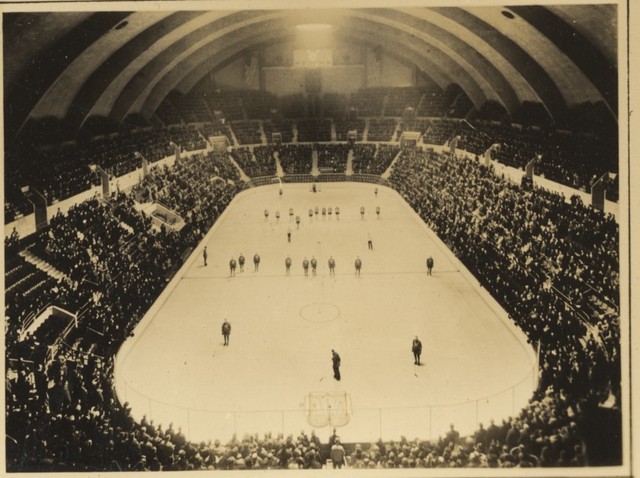 Hershey Bears - Hershey Sports Arena - 1938 / 39