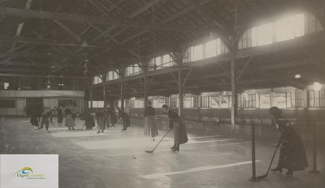 Women's Ice Hockey - Faceoff - Early 1900s - St Thomas - Ontario