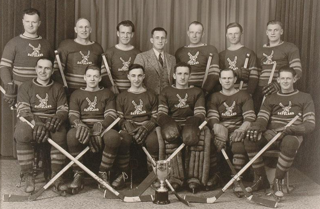 Daysland Hockey Team - Champions - 1930s