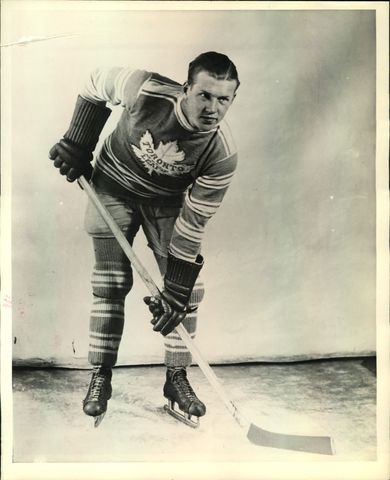 Syd Howe - Toronto Maple Leafs - 1932