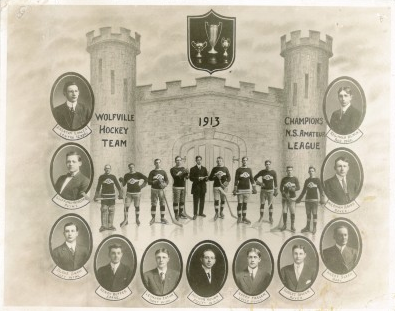 Wolfville Hockey Team - Nova Scotia Amateur League - 1913
