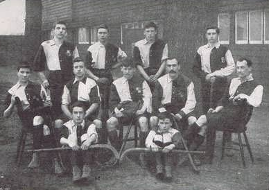 Queen Elizabeth's School Hockey Team - London - England - 1898