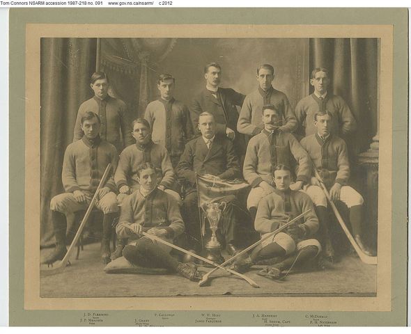 Farquhar Brothers Hockey Team - Halifax Commercial League - 1909